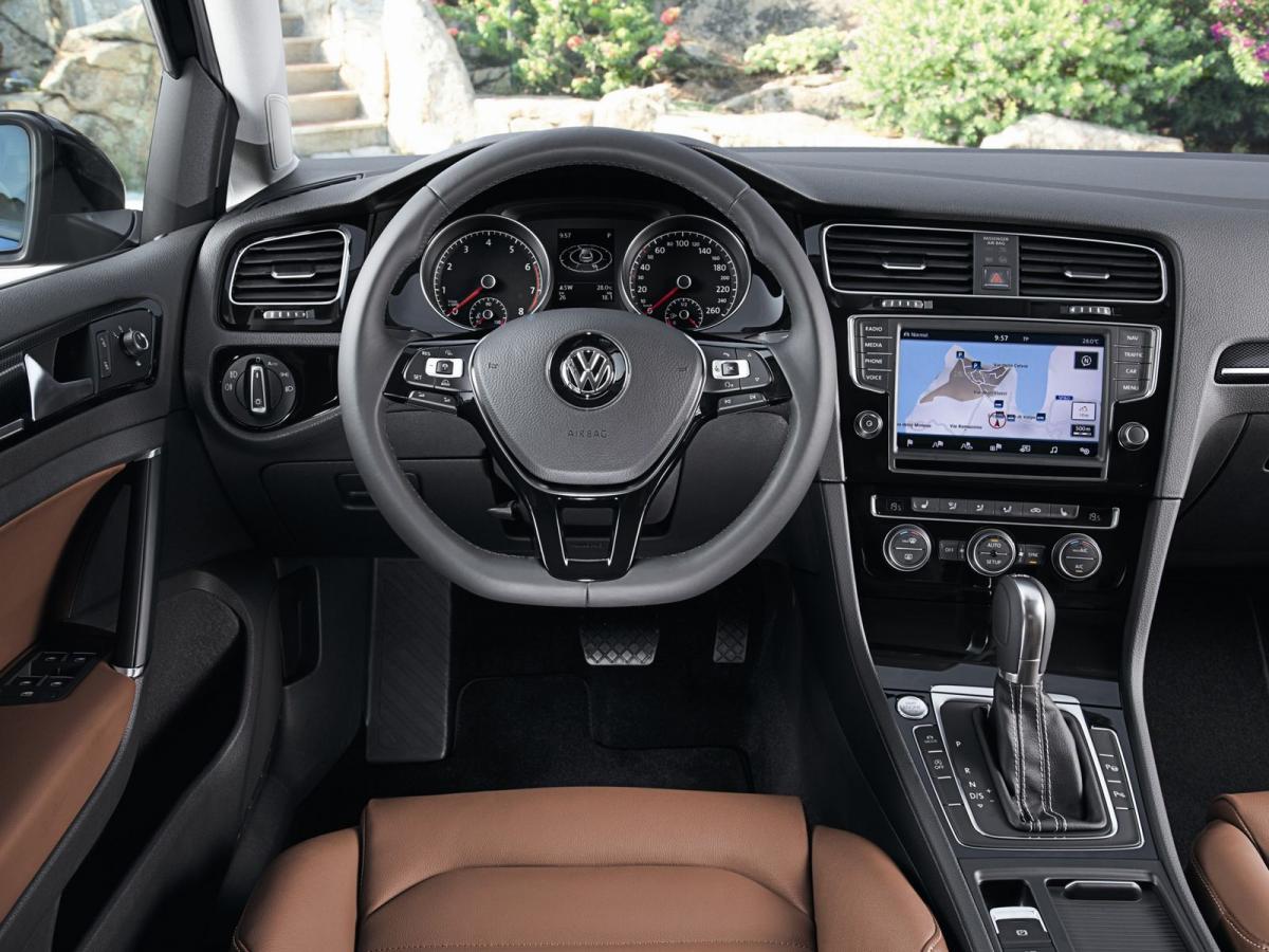 Volkswagen Golf VII 1.0 TSI (115 Hp) BlueMotion DSG